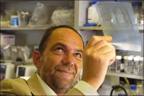 Revolutionary Stories in Biotech - Sir Alec John Jeffreys, image 2